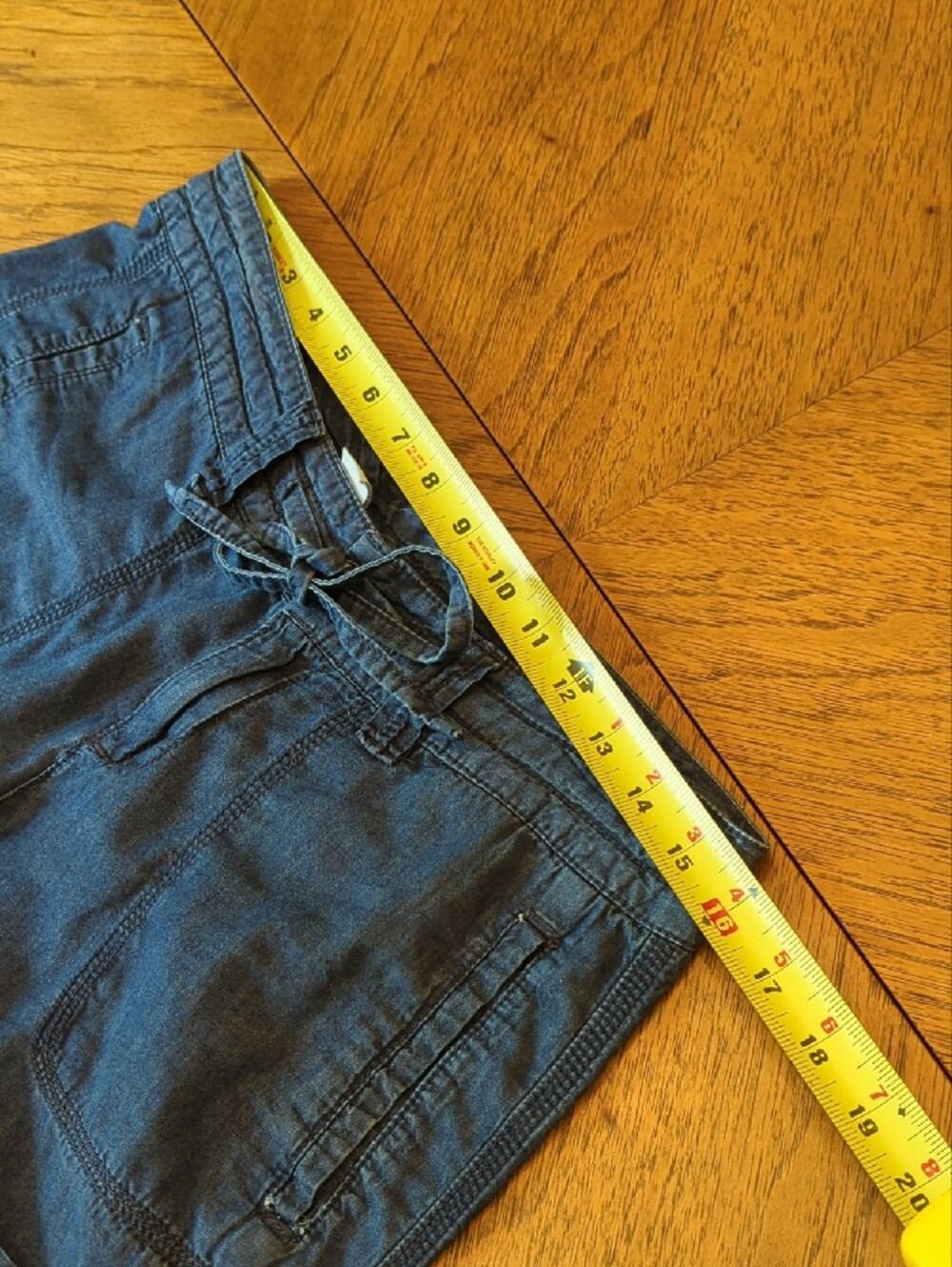 Old Navy Women's Dark Wash Chambray Cotton Cuffed Shorts Nautical Beachy - Picture 3 of 7